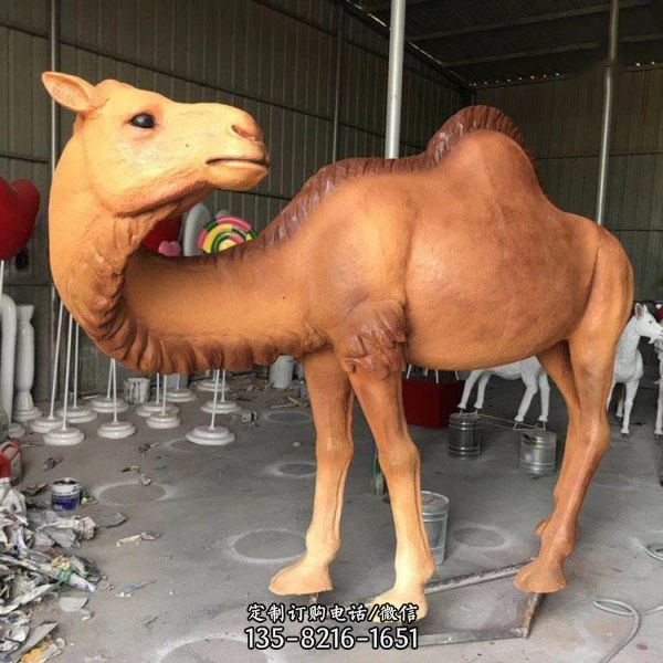 景区广场摆放玻璃钢仿真动物沙漠骆驼雕塑摆件（1）