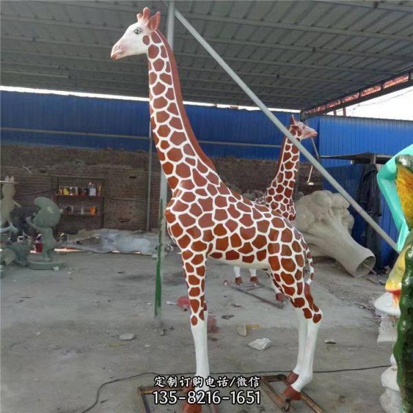 动物园玻璃钢彩绘仿真动物户外园林大型长颈鹿雕塑（2）
