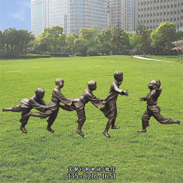 公园玻璃钢仿铜儿童玩耍主题雕塑（5）