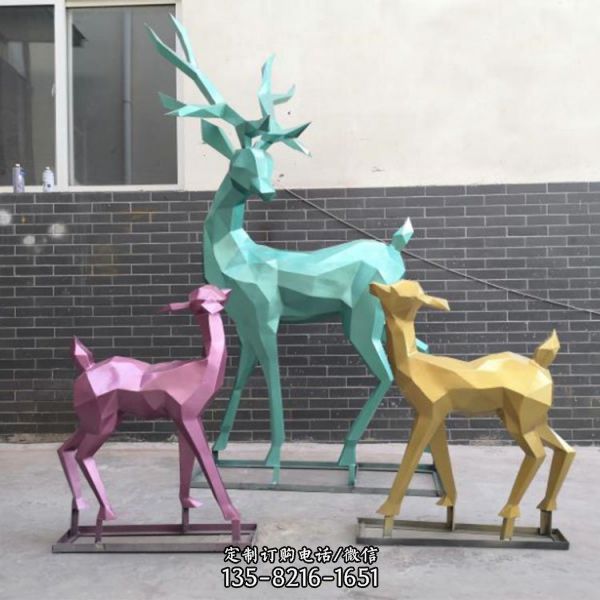  玻璃钢彩色抽象动物雕塑城市广场景观小品（1）