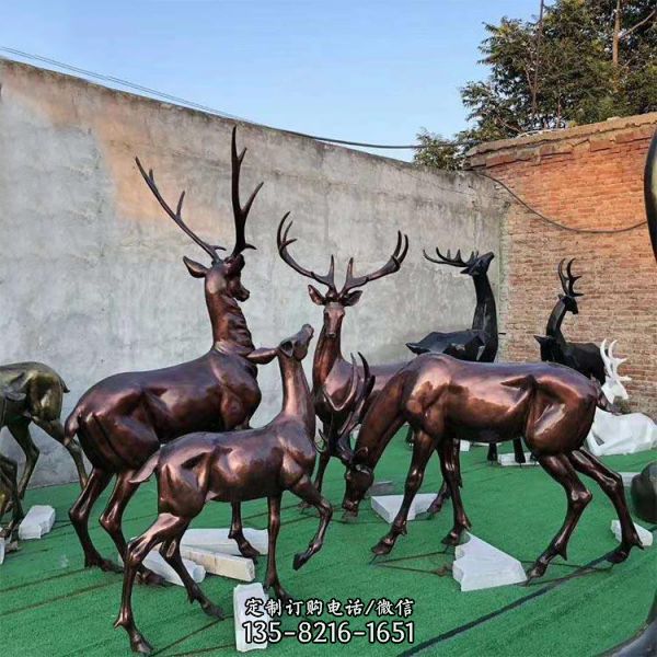 动物园玻璃钢仿铜鹿雕塑（2）