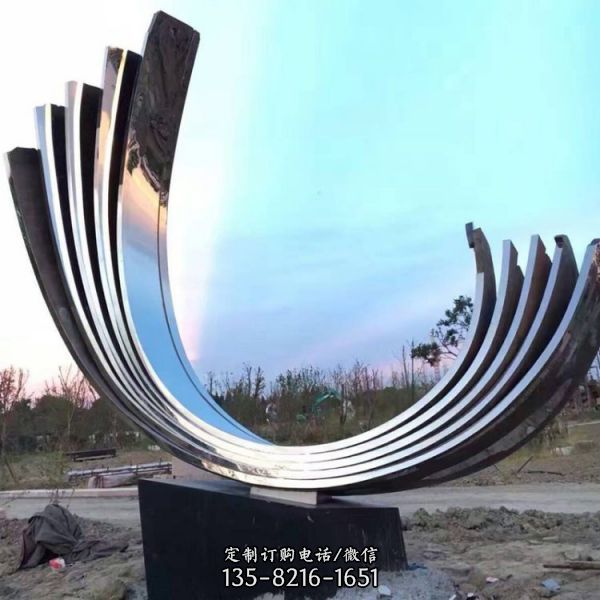 大型不锈钢镜面抛光抽象半圆广场景观雕塑