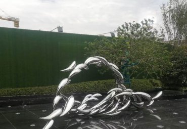 喷泉鱼·不锈钢镜面抽象水景