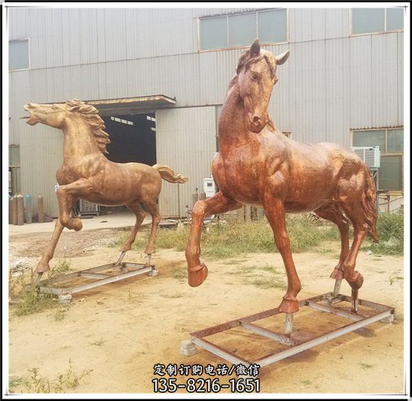 广场街道玻璃钢仿铜奔腾的马雕塑（6）