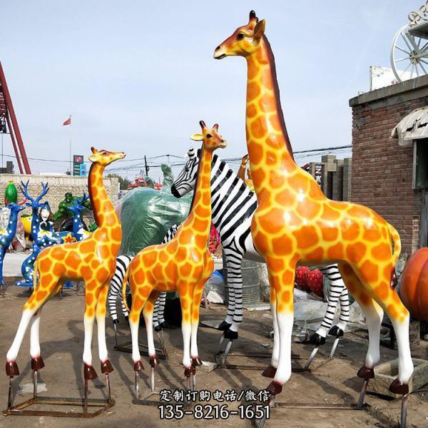 动物园玻璃钢彩绘大型户外景观长颈鹿雕塑（2）