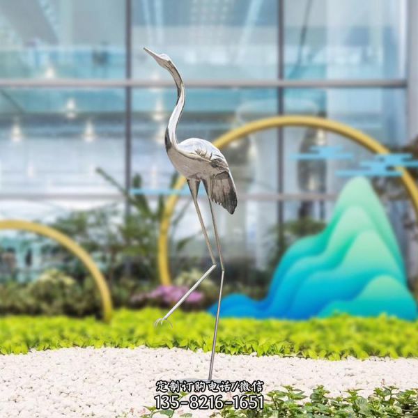 不锈钢仙鹤雕塑—园林草坪摆放大型动物不锈钢镜面仙鹤景观雕塑（5）