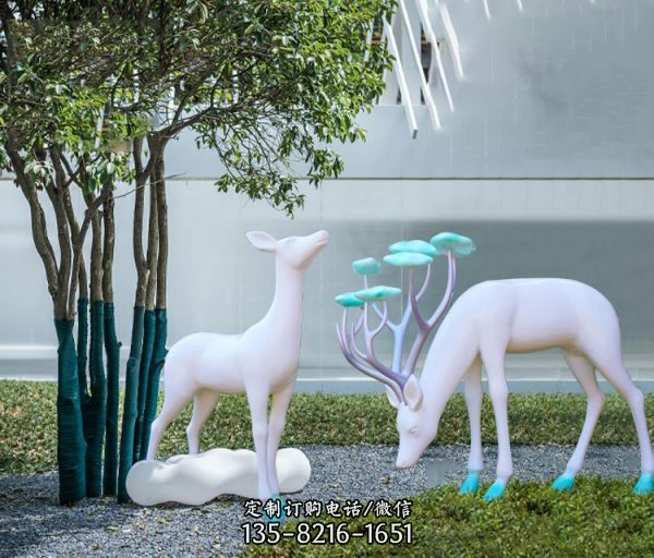广场摆放几何彩绘梅花鹿玻璃钢动物雕塑（4）