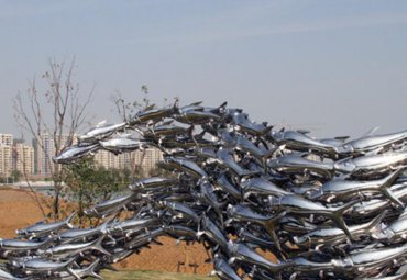 仿自然之美 公園裝飾魚群雕塑