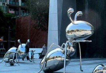 蚂蚁造型不锈钢镜面大型雕塑  