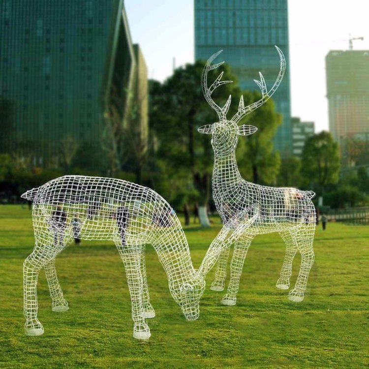 城市之光不锈钢镂空小鹿雕塑图片