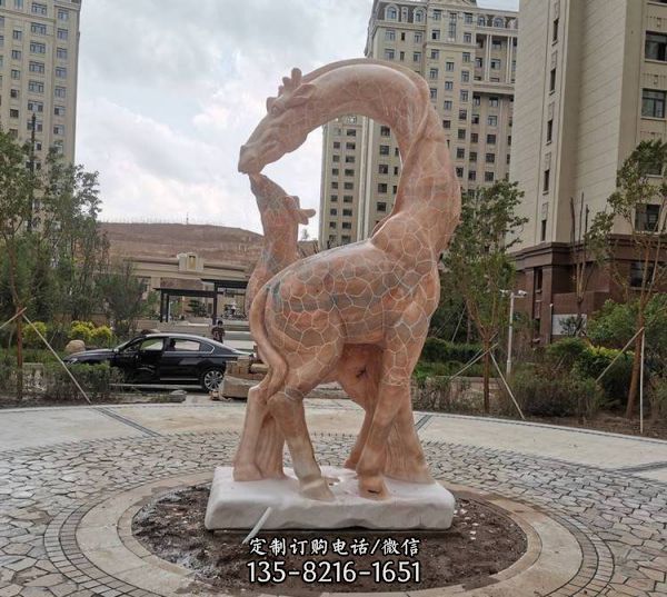 石雕长颈鹿母子扭头鹿组合动物摆件石头小鹿梅花鹿户外广场公园景观装饰雕塑（3）