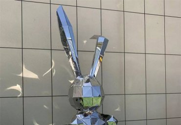 兔子抽象广场不锈钢雕塑