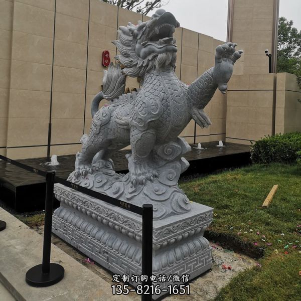 晚霞红麒麟景区学校门口摆件雕塑
