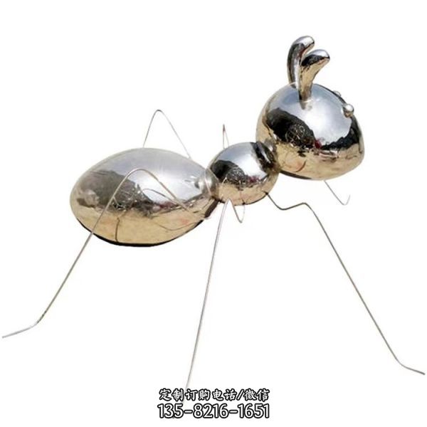 大型不锈钢镜面蚂蚁雕塑