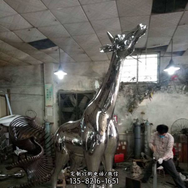 大型不锈钢镂空彩绘  动物园摆件长颈鹿雕塑（1）