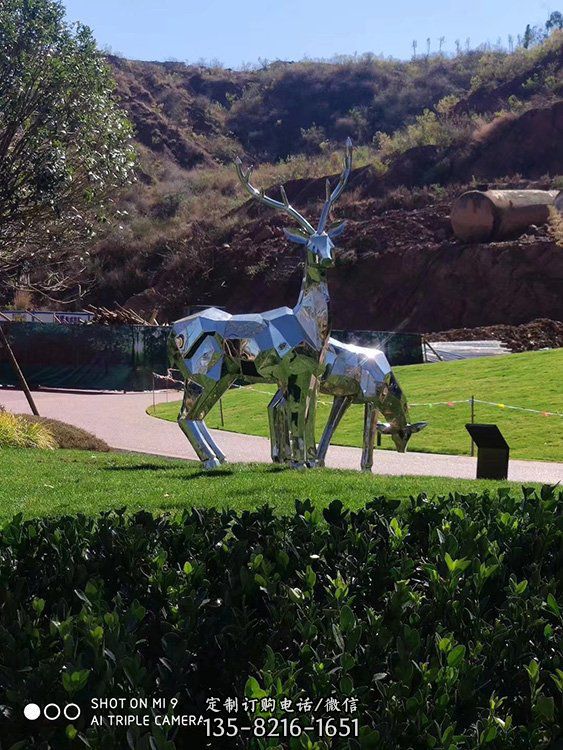 不锈钢鹿雕塑庭院草坪户外景观摆件