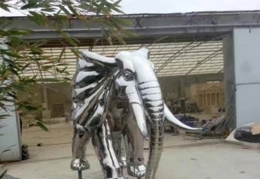 不锈钢镜面大型园林动物大象雕塑