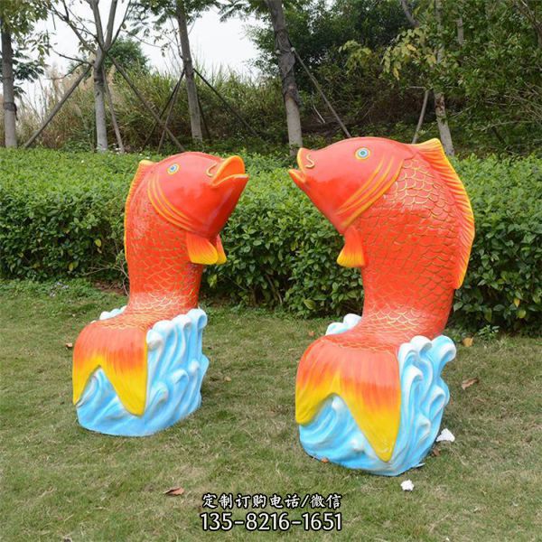 公园草坪小鲤鱼雕塑 卡通海洋动物雕塑造型 