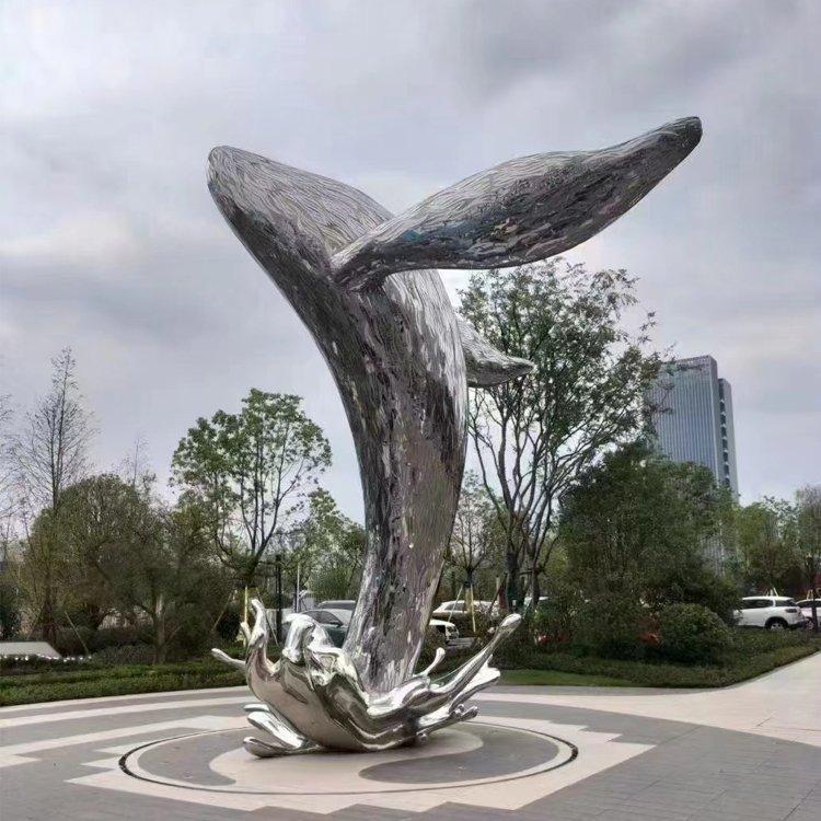 镜面鲸鱼大型抽象景观雕塑图片
