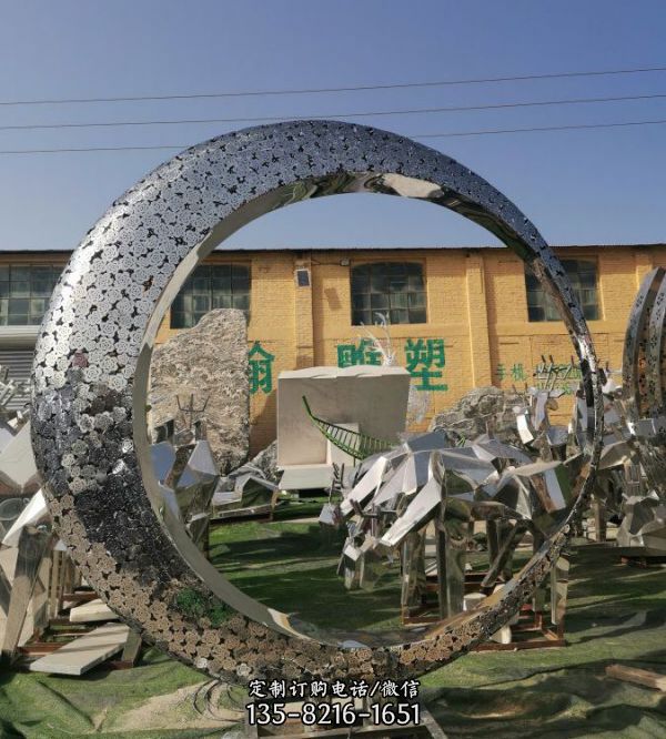 不锈钢雕塑定制大型金属园林地产镜面花圆环鹿景观水景地标雕塑（6）