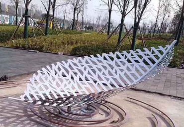 镂空不锈钢公园雕塑|重庆镂空不锈钢公园雕塑工程案例赏析