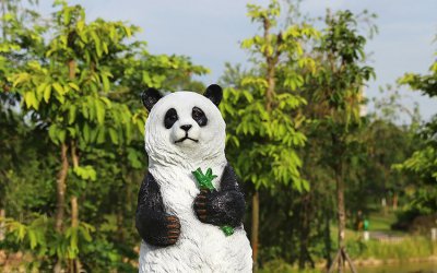 让您拥有熊猫伴侣的全新玻璃钢仿真雕塑