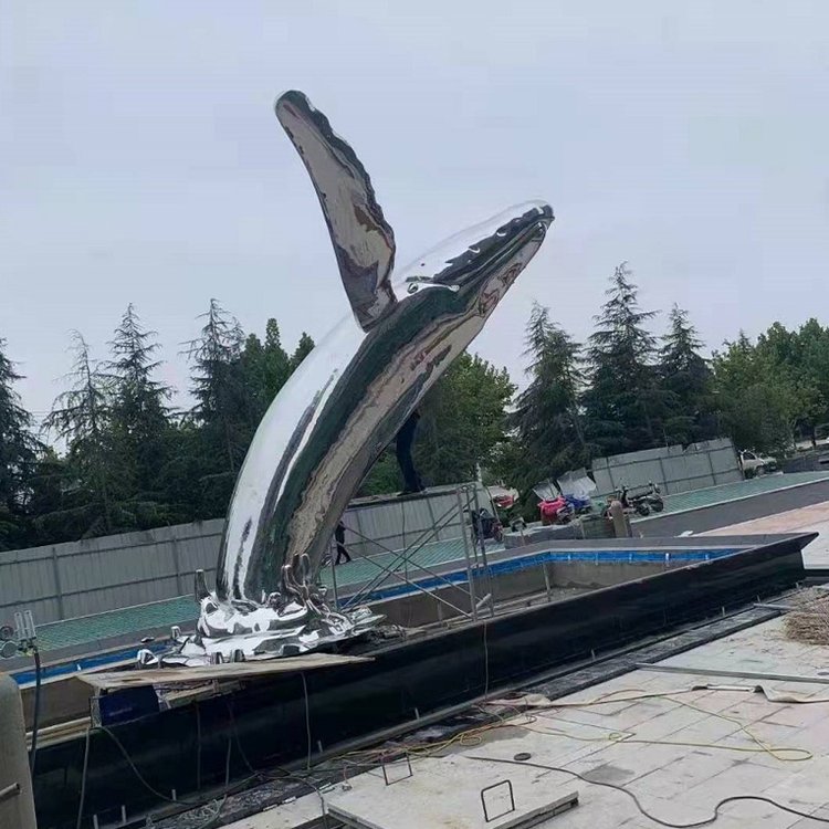 海豚跳跃大型不锈钢雕塑图片
