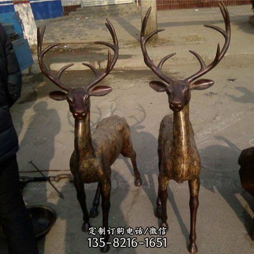 景区广场摆放黄铜铸造鹿动物雕塑（1）