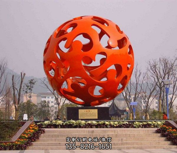 广场大型不锈钢红色镂空球雕塑
