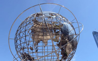 璀璨地球仪是一种特殊的户外大型雕塑，由不锈钢金属网…