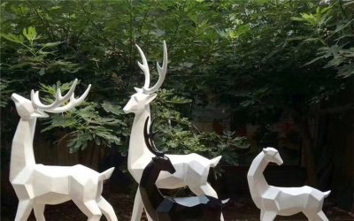 梅花鹿，精致传承——不锈钢梅花鹿雕塑