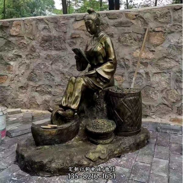 公园商业街摆放民俗人物铜雕像（2）