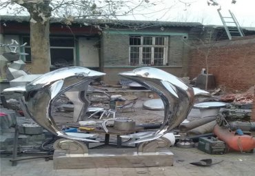 璀璨海豚——精致不锈钢户外雕塑 