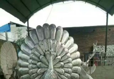 不锈钢户外园林大型孔雀雕塑