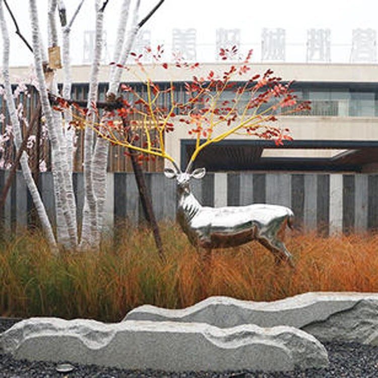 动物园林镂空不锈钢创意雕塑图片