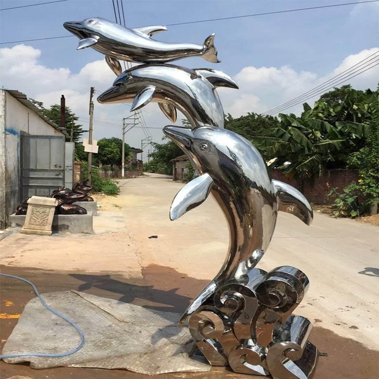 抽象海豚不锈钢喷泉 图片