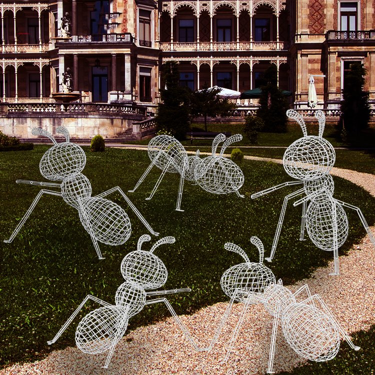 无尽守护——不锈钢蚂蚁雕塑图片