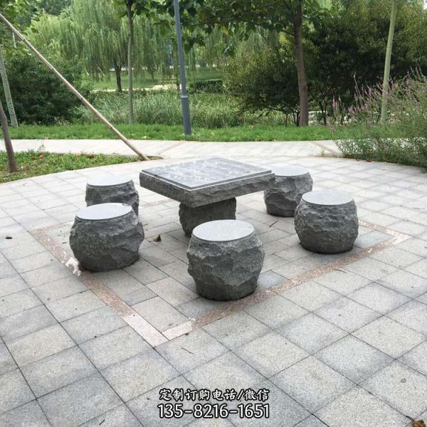 公园庭院摆放石雕花岗岩桌凳雕塑