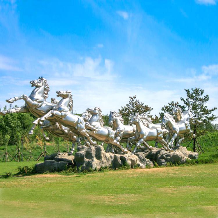 镜面户外园林不锈钢景观户外一群奔跑的骏马雕塑