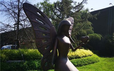 玻璃钢仿铜花仙子雕塑欣赏一下美丽花园
