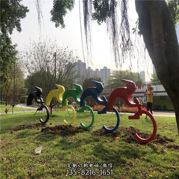 校园操场不锈钢抽象运动竞技骑自行车人物雕塑（4）