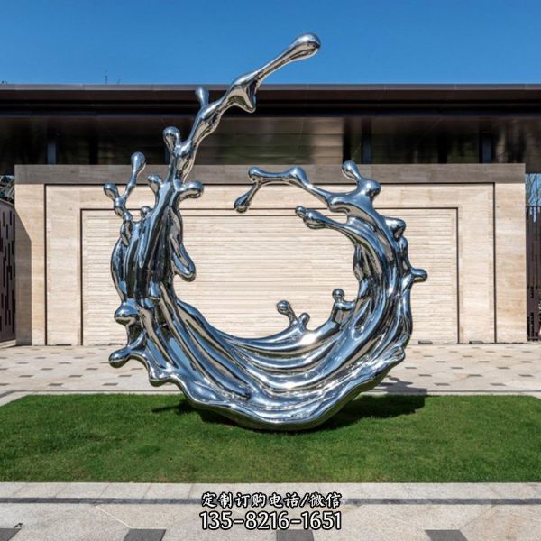现代私宅水滴美景，是一种以不锈钢创意浪花雕塑为特色…