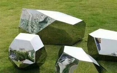 新型现代绿色鹅卵石假山雕塑——坚持环保、稳重典雅
