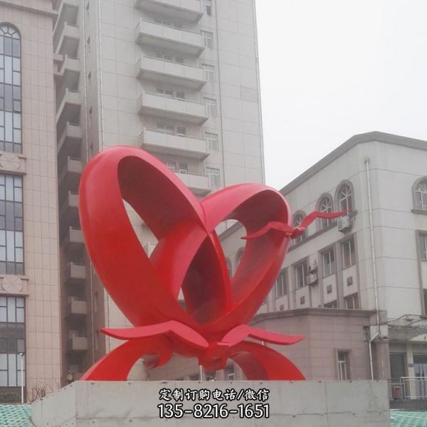 城市广场不锈钢抽象爱情主题心形摆件（5）