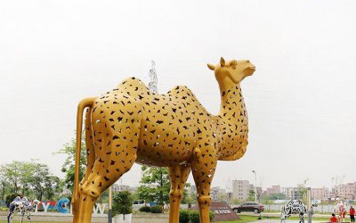 骆驼雕塑：艺术与科技的完美结合