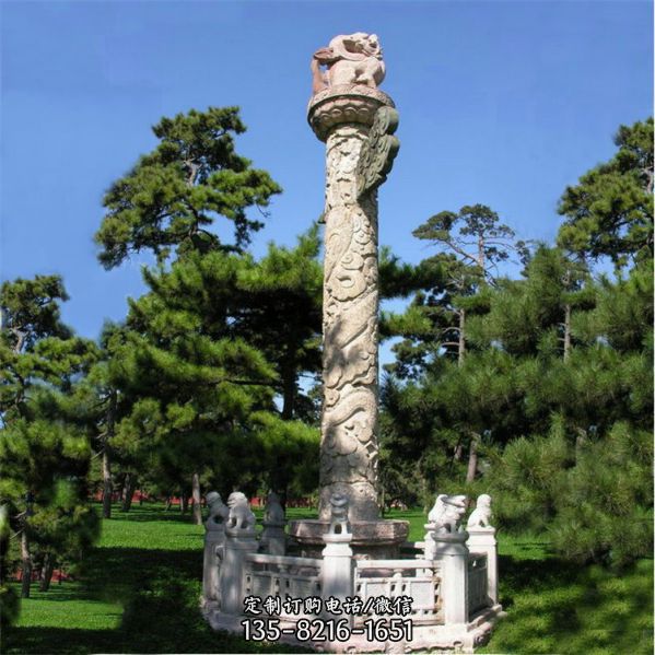 大理石浮雕图腾文化石柱公园摆放的仿古华表，具有古华…