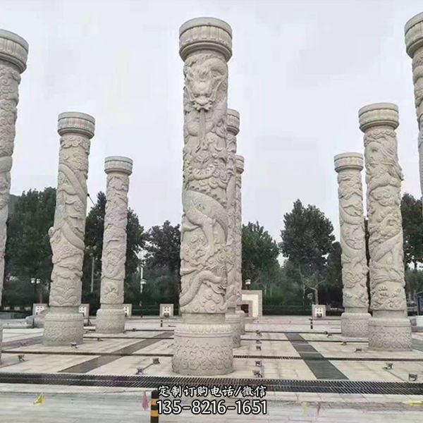 广场天然石材汉白玉浮雕龙喷水柱石雕
