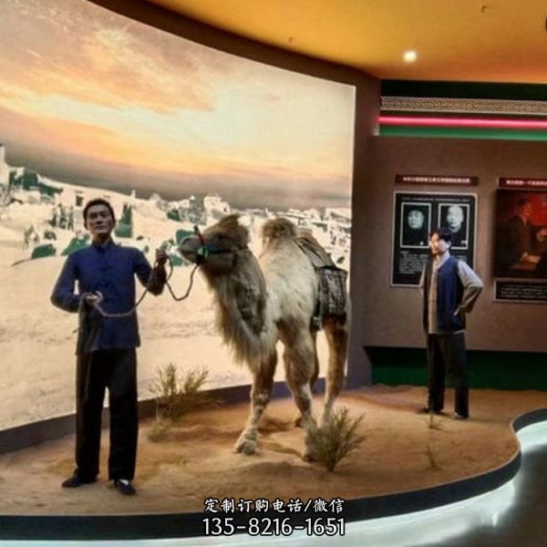 展览馆摆放玻璃钢仿真皮毛骆驼动物景观雕塑