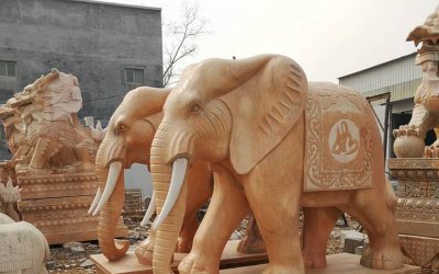 晚霞红大象雕塑是一尊由精雕细琢而成的精美作品，旨在…