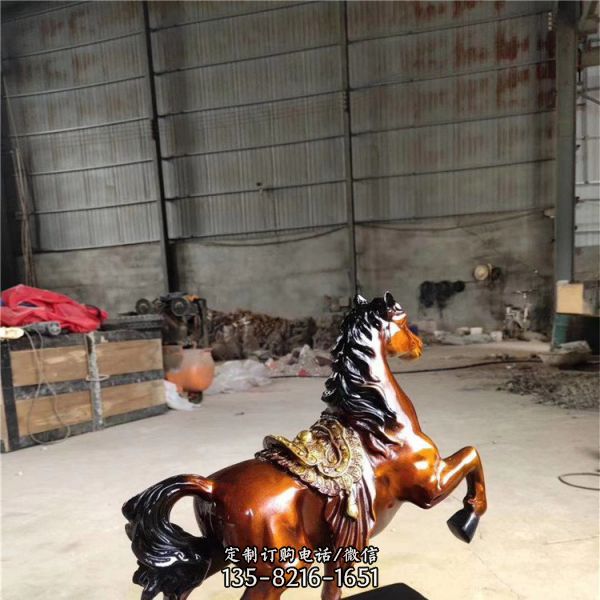 玻璃钢仿真动物户外园林奔跑的马雕塑